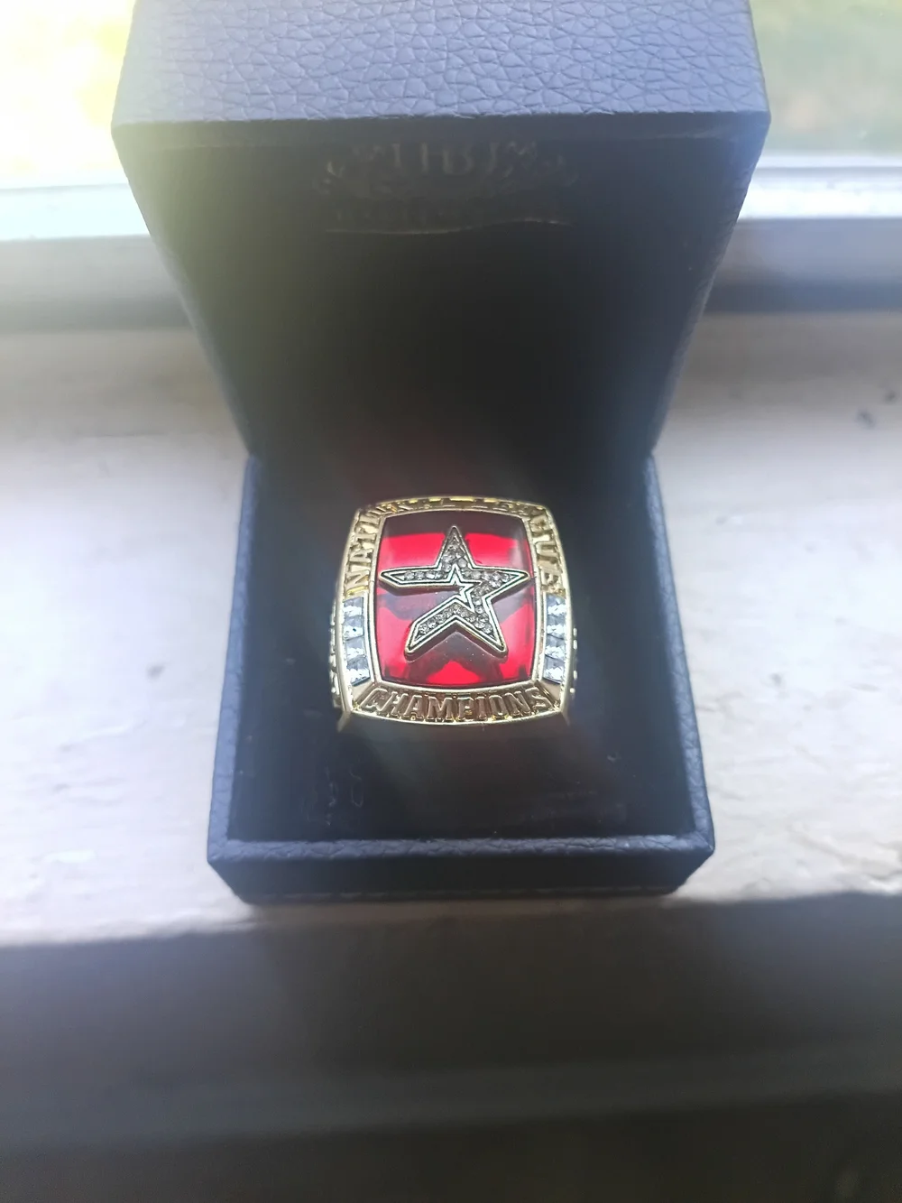 2005 Astros Championship Ring Star Red & Gold Ring